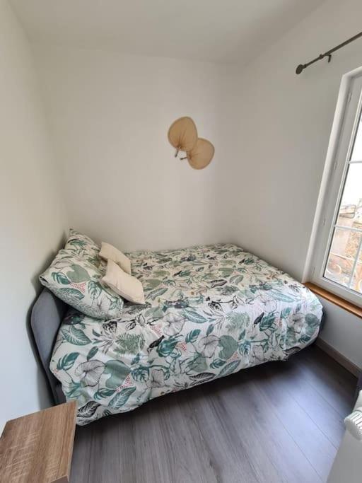 Joli Appartement Tout Confort Чалон-Сур-Салне Экстерьер фото