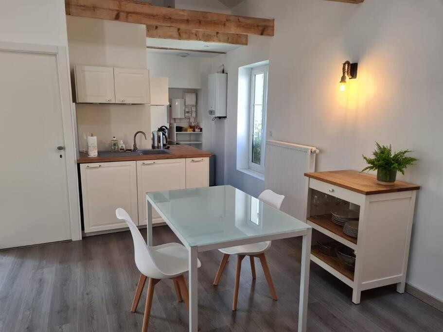 Joli Appartement Tout Confort Чалон-Сур-Салне Экстерьер фото
